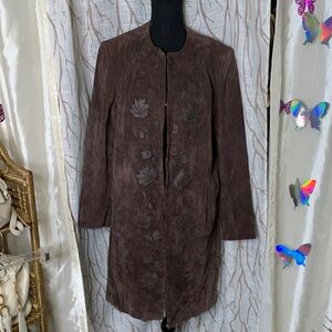 Vintage Brown Suede Women's Coat with Leaf Details
